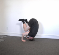 How to do a Tucked Headstand To Forward Roll